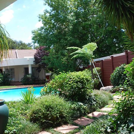 Sunninghill Guest Lodges Johannesburg Værelse billede